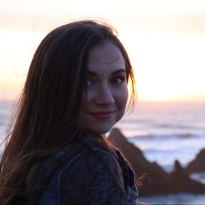 Meet your Posher, Whitney